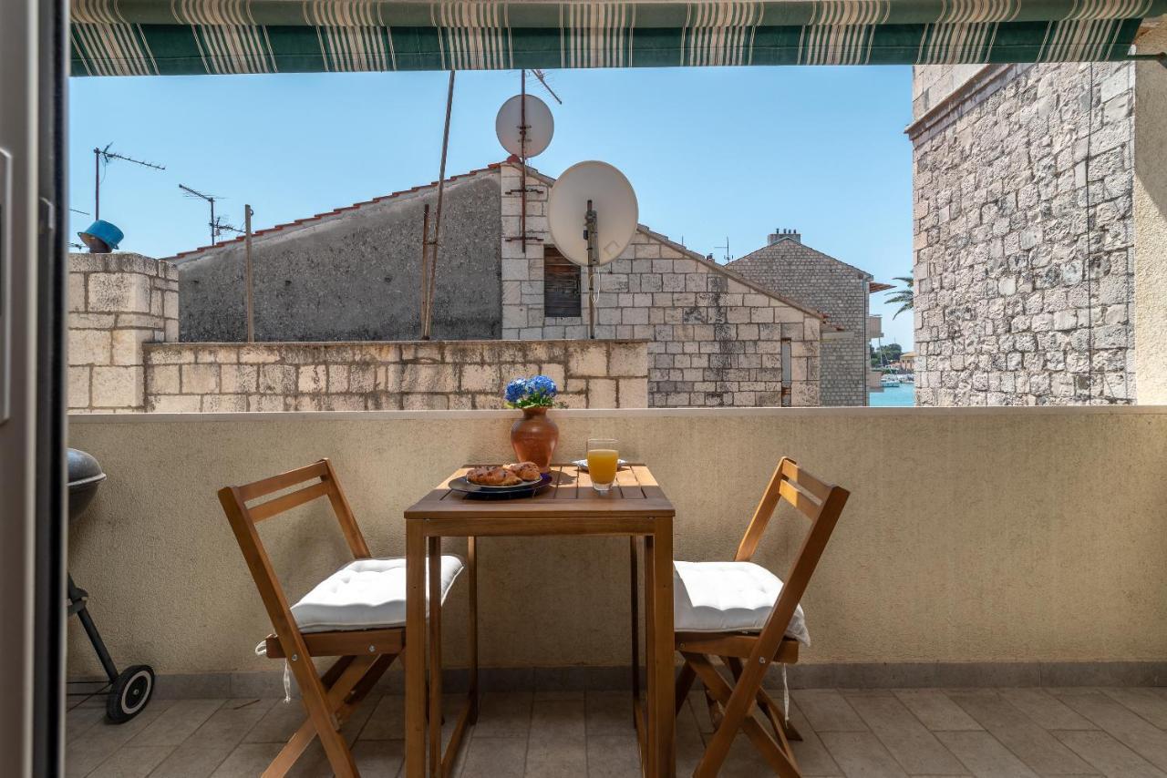 Apartment Bruno Trogir Eksteriør bilde
